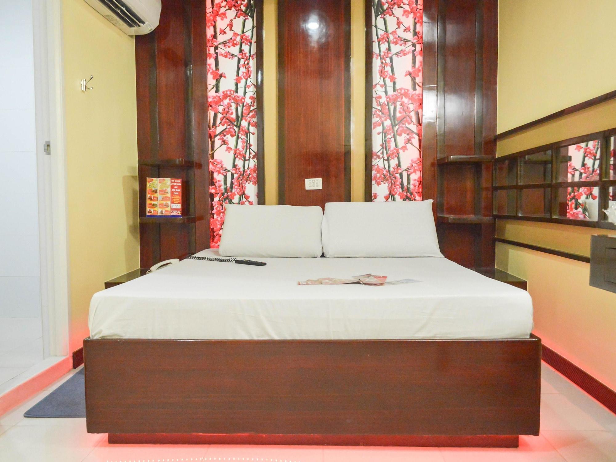 Hotel Sogo Pasay Wood Street Zewnętrze zdjęcie