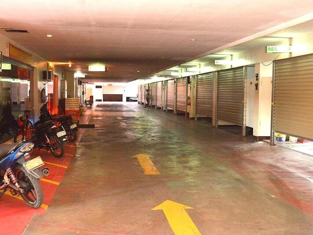 Hotel Sogo Pasay Wood Street Zewnętrze zdjęcie