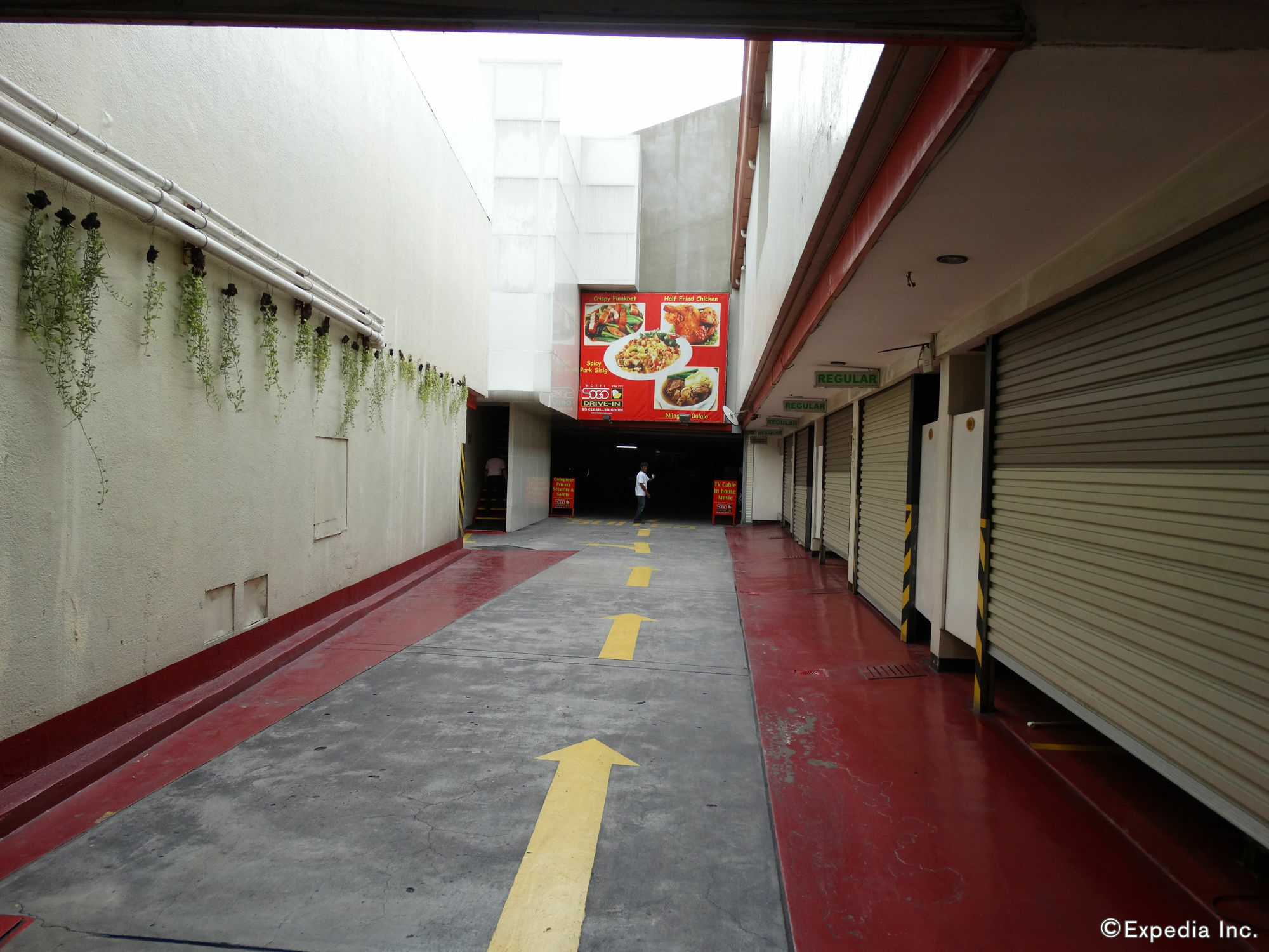 Hotel Sogo Pasay Wood Street Zewnętrze zdjęcie
