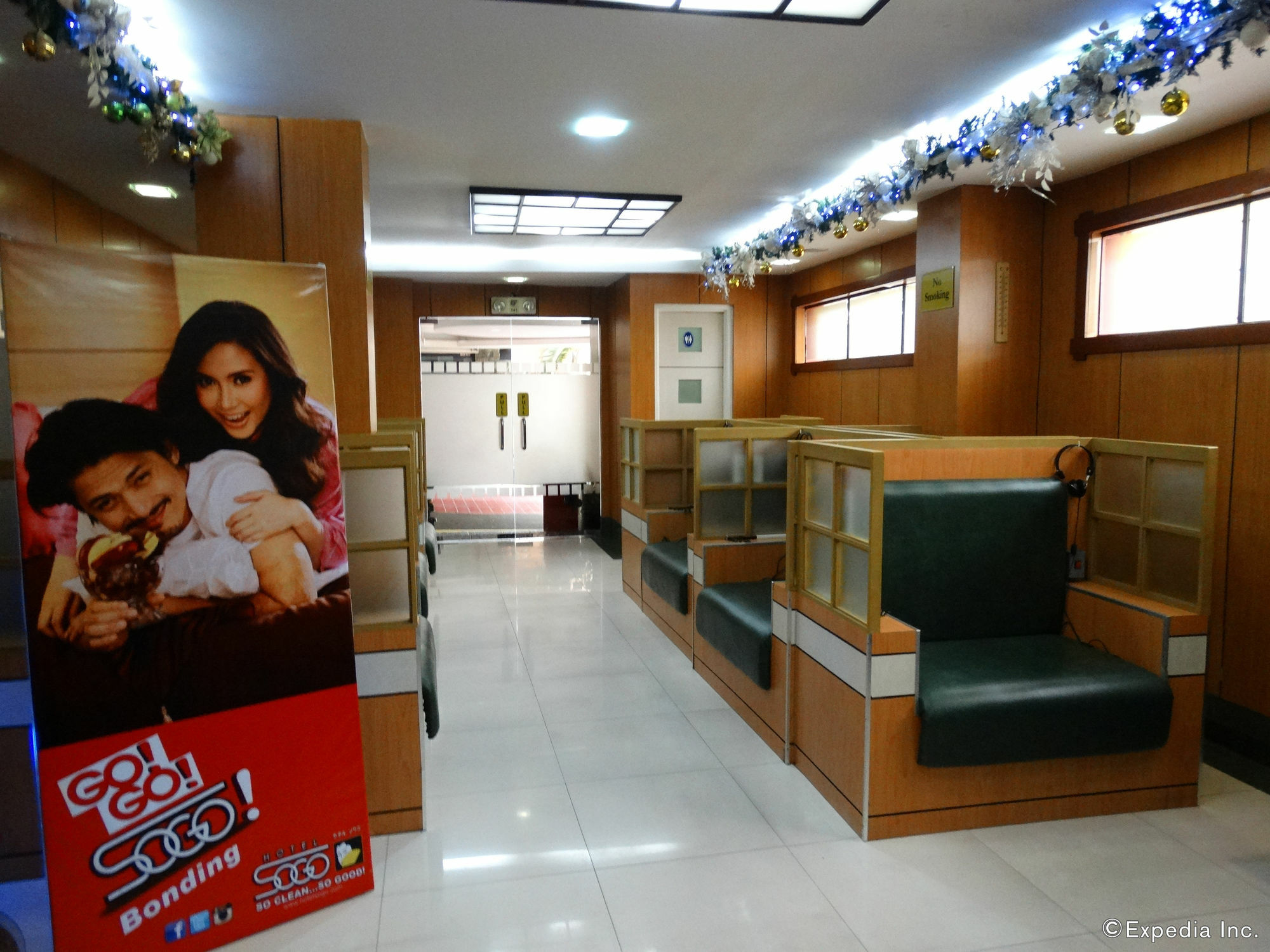 Hotel Sogo Pasay Wood Street Zewnętrze zdjęcie