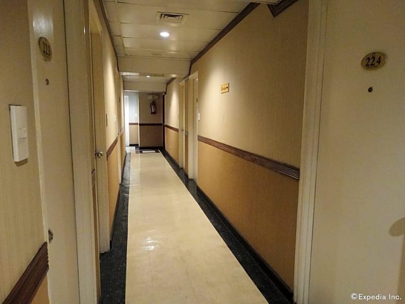 Hotel Sogo Pasay Wood Street Zewnętrze zdjęcie